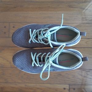 SALE Skechers Sketch-Knit Gray Women's sneakers size 9